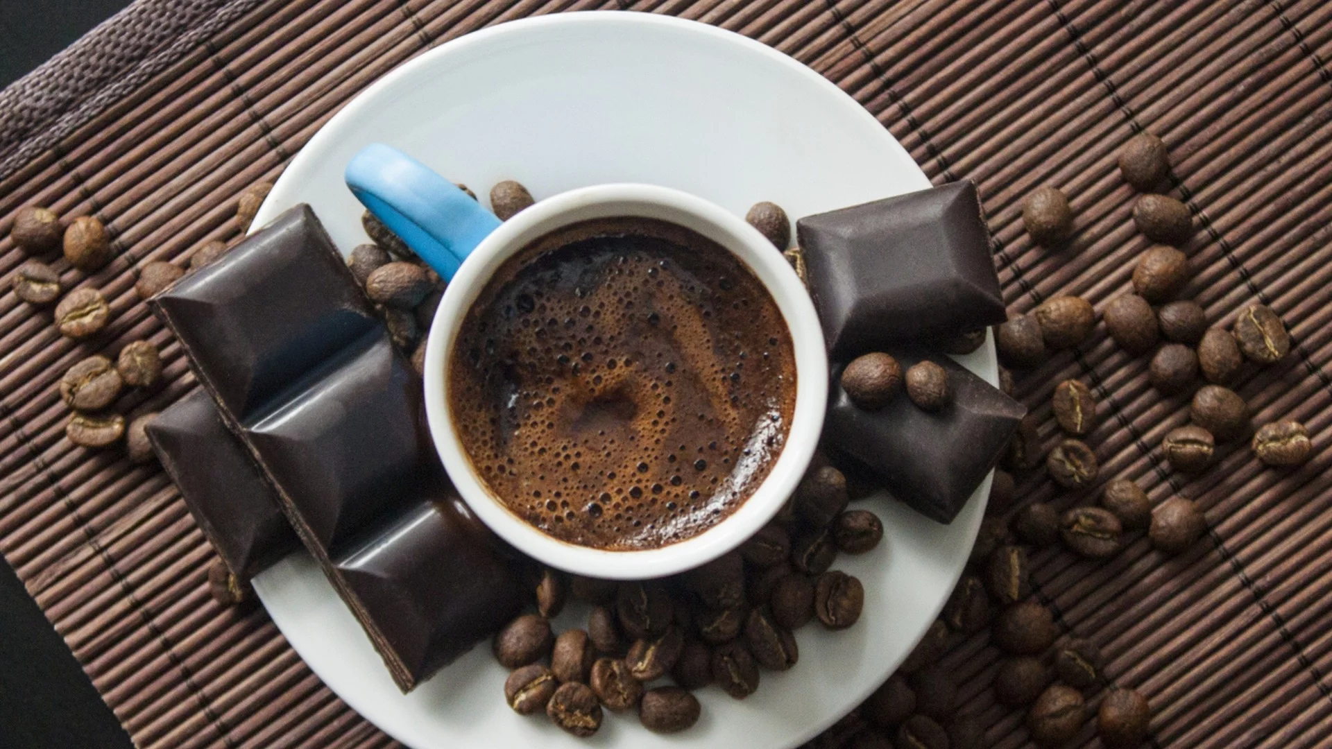 Miten kahvi vaikuttaa korkeaan kolesteroliin?