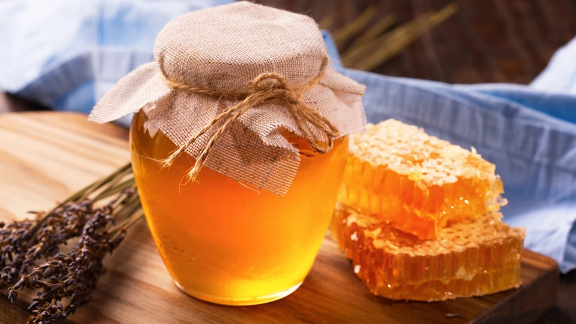 Mitä tapahtuu kolesterolille, jos syöt 1 lusikallisen hunajaa joka ilta?
