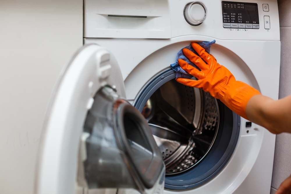 Näin puhdistat pesukoneesi nopeasti ja helposti: 4 kätevää ratkaisua